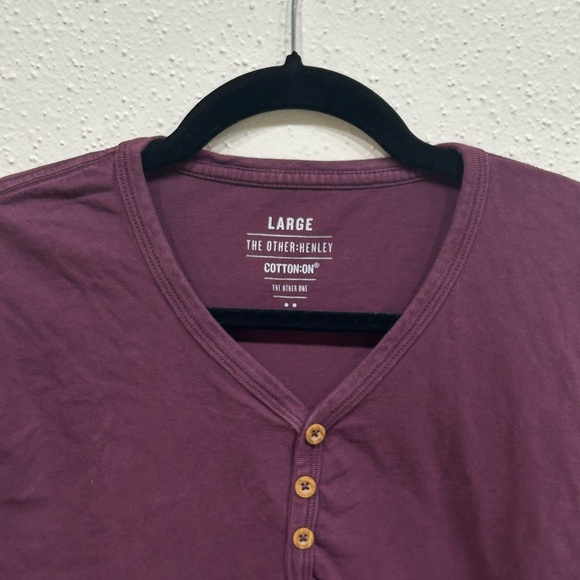 Cotton On Men's Dark Purple Short Sleeve Henley - Picture 2 of 2